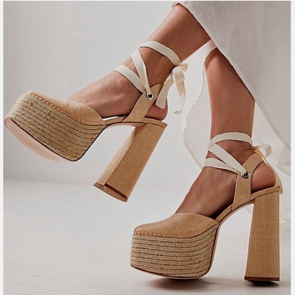 NWOB Schutz Nala Light Nude Canvas Platform Lace-Up
Espadrille Heels